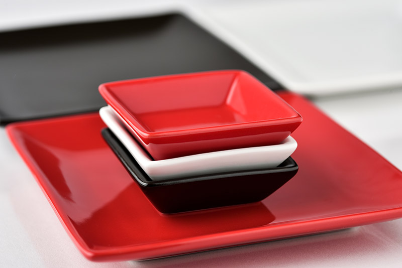 スタイル角皿(白・黒・赤)|おすすめ商品｜業務用食器の卸販売・輸出 